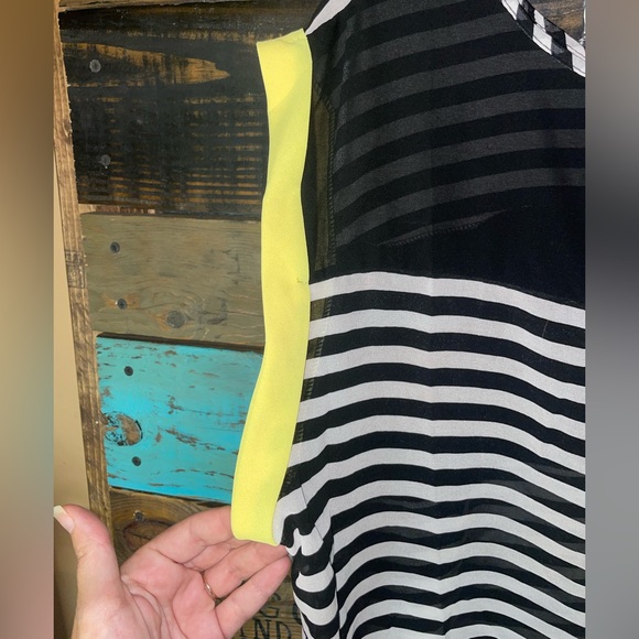 NWT Lucy Diamonds Sheer High Low Open Back Top 3X - Picture 3 of 11